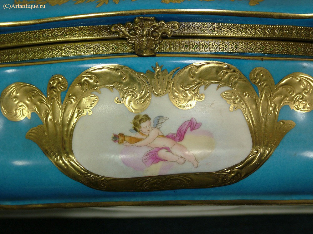 Шкатулка