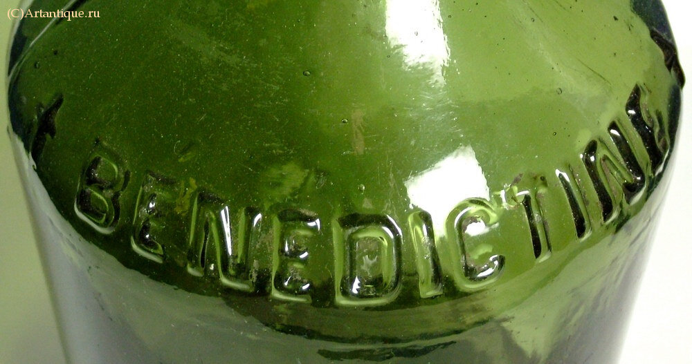 Бутылка ликёрная "BENEDICTINE"