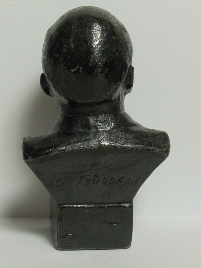 Бюст "Ленин"