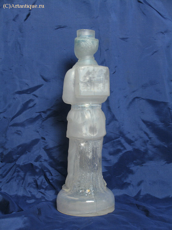 Бутылка фигурная "Солдат"