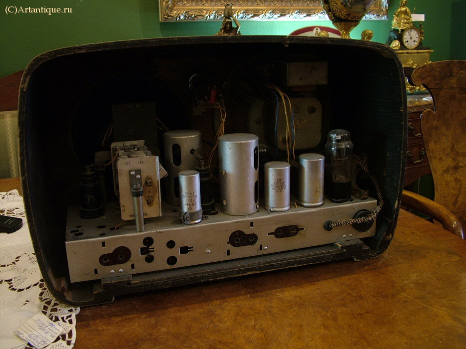 Радиоприёмник "VEFSUPER 557"