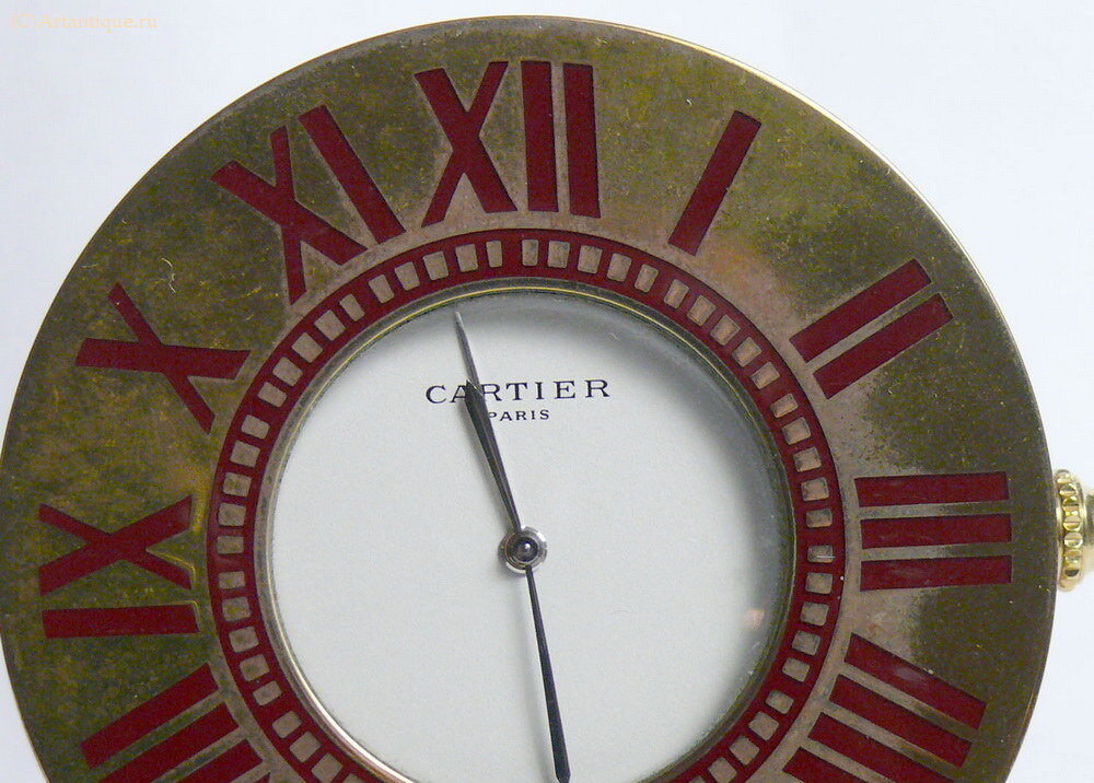 Часы настольные в футляре "Cartier"