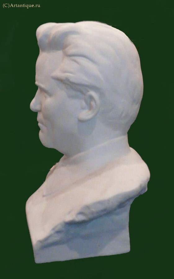 Бюст "Киров"