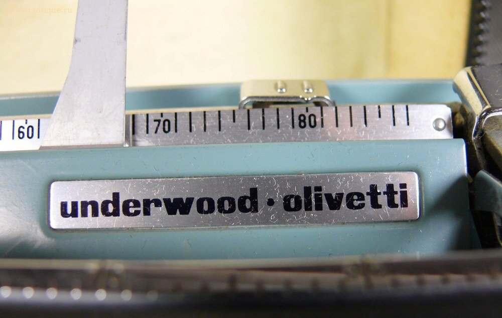 Машинка печатная "Underwood-olivetti"