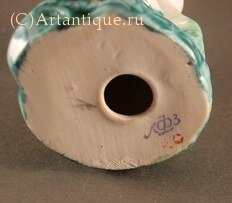 Статуэтка "Заяц с трубой"