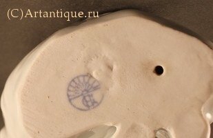 Статуэтка "Обиженная такса"
