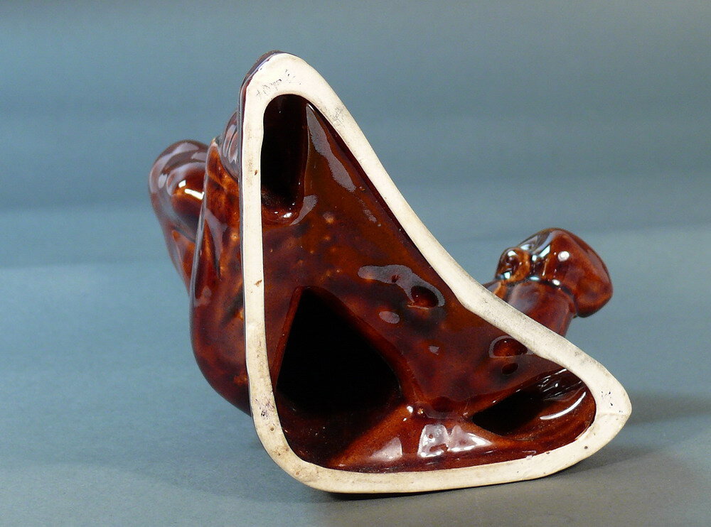 Статуэтка "Сидящий боксер"