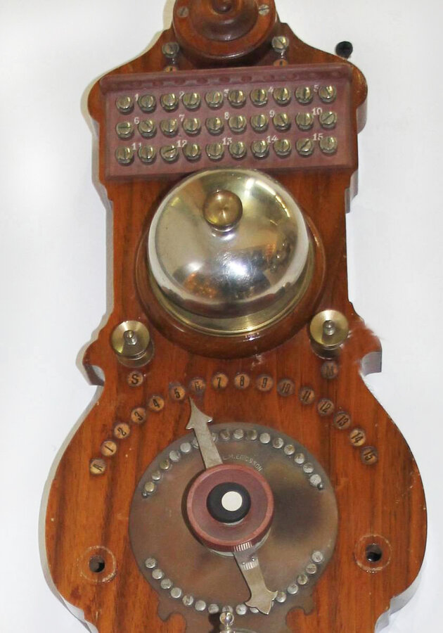 Телефон настенный "L.M. Ericsson"