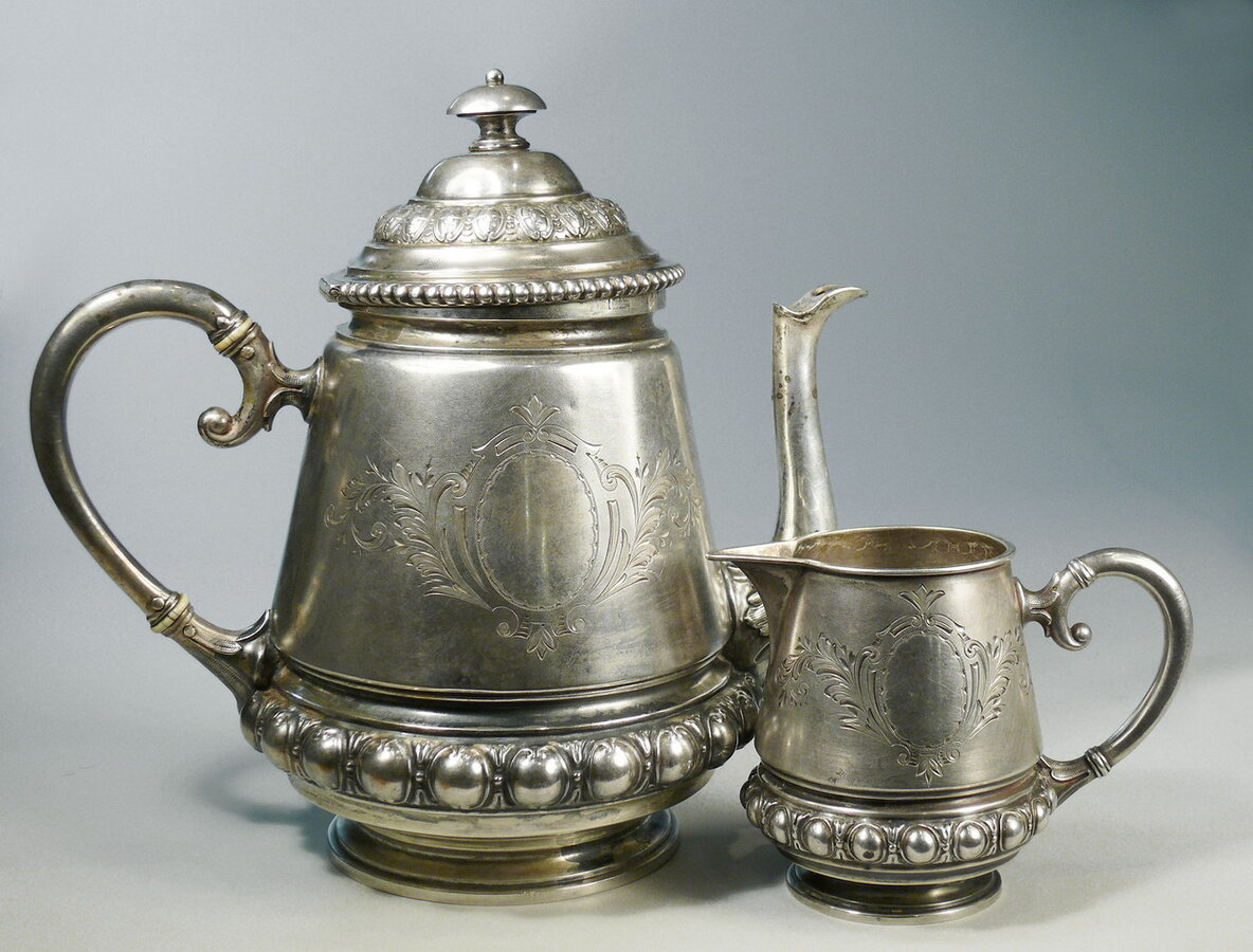 Чайник со сливочником