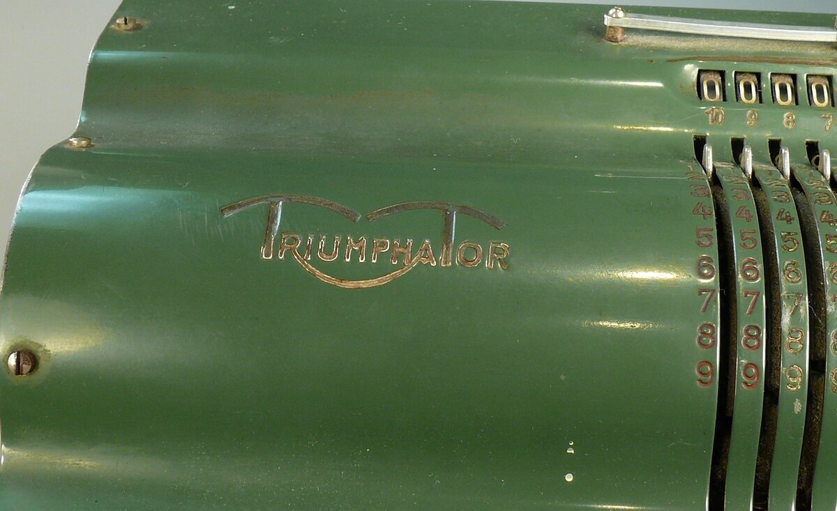 Арифмометр "Triumphator CN1"