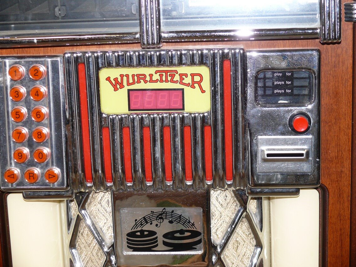 Музыкальный автомат "Wurlitzer Princess"
