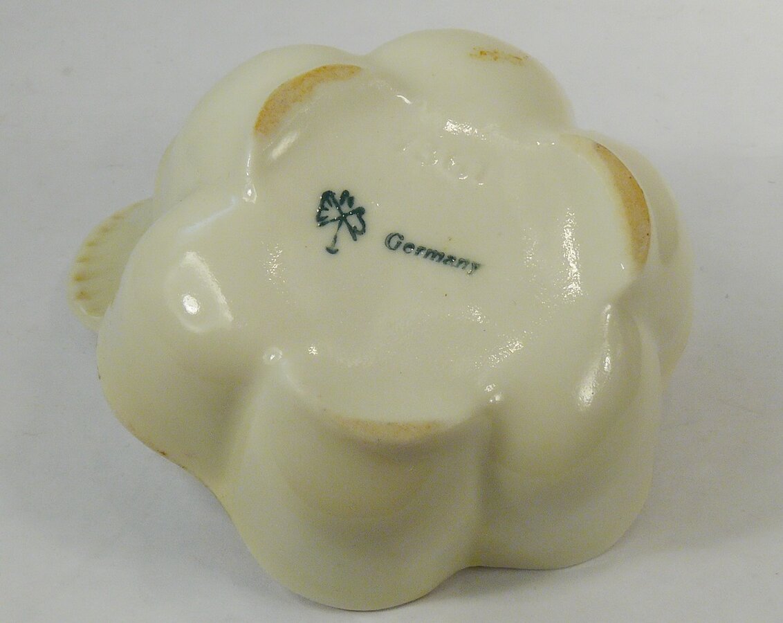 Шкатулка "Анемоны"