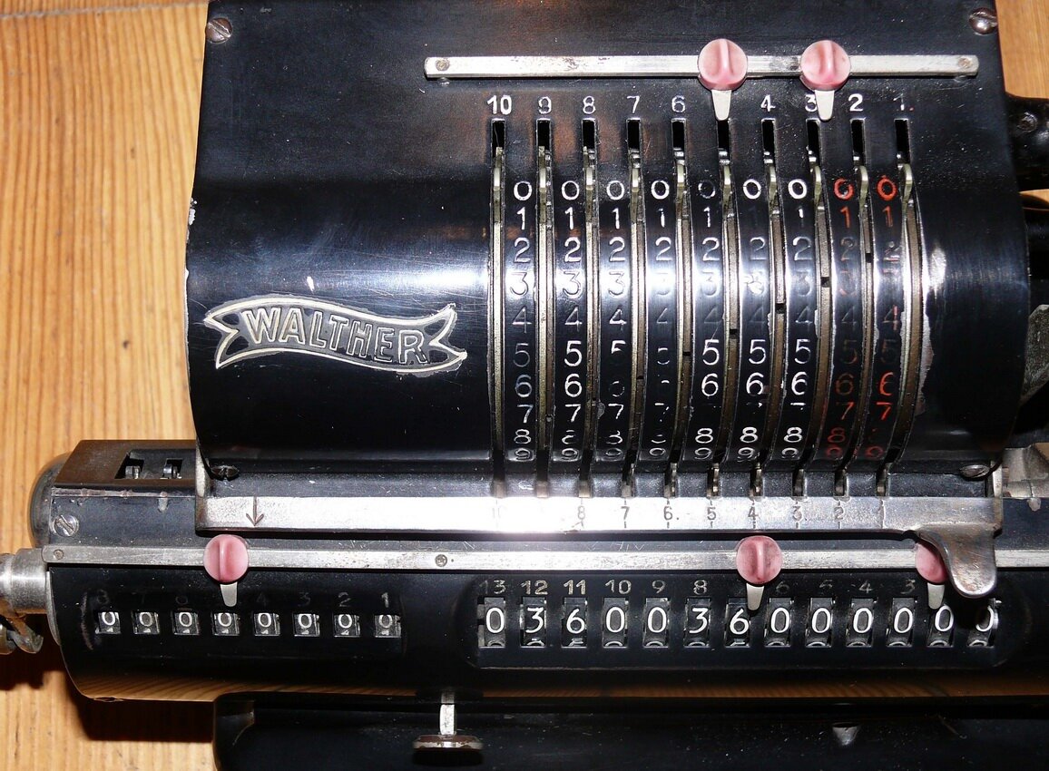 Арифмометр "WALTHER RM" 