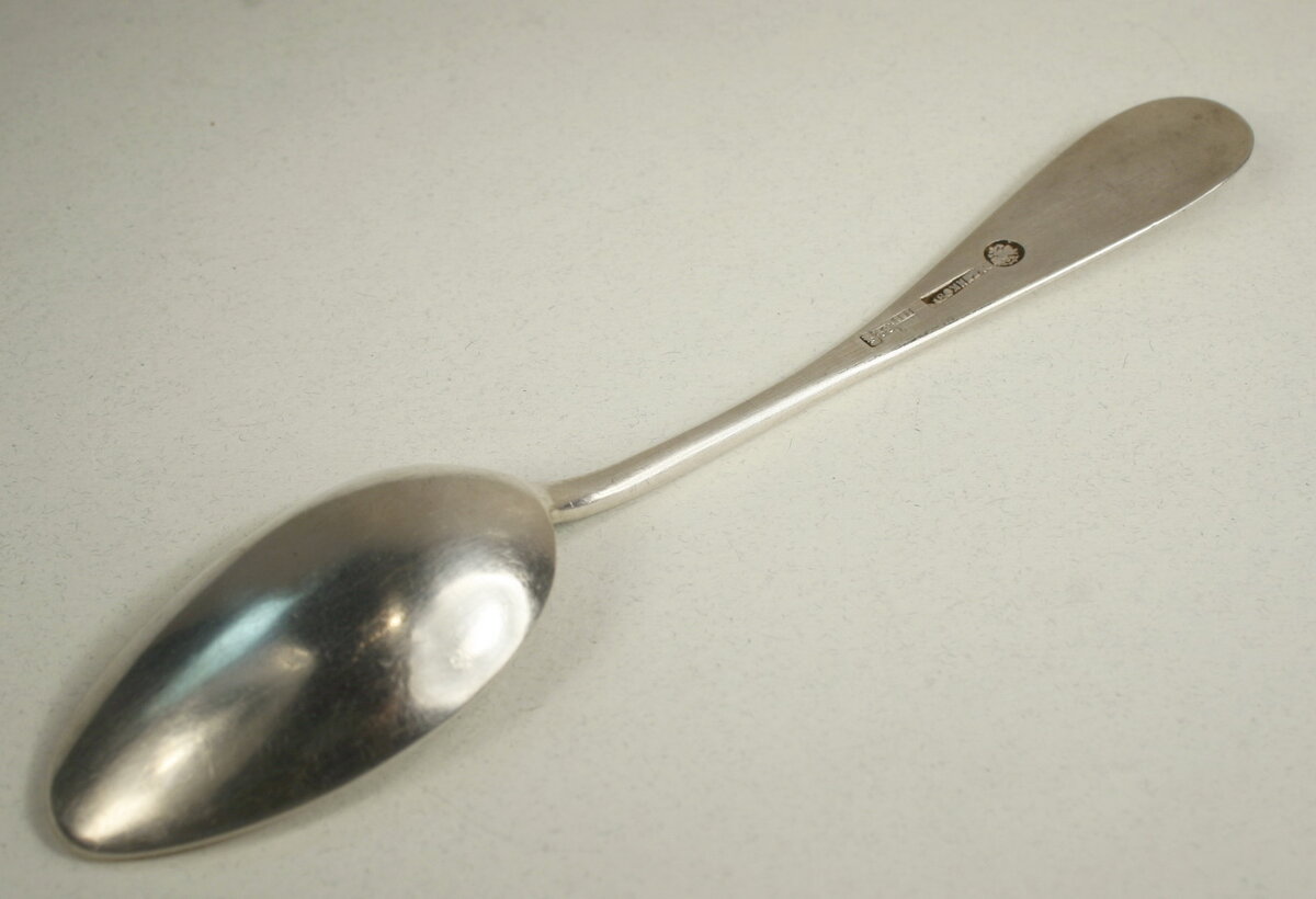 Ложка десертная