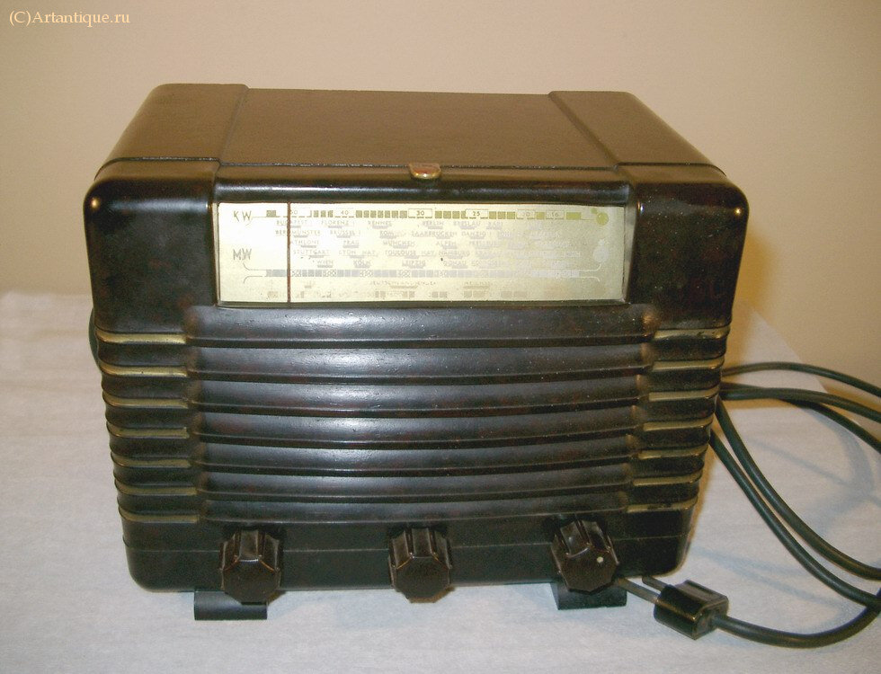 Радиоприемник "PHILIPS"