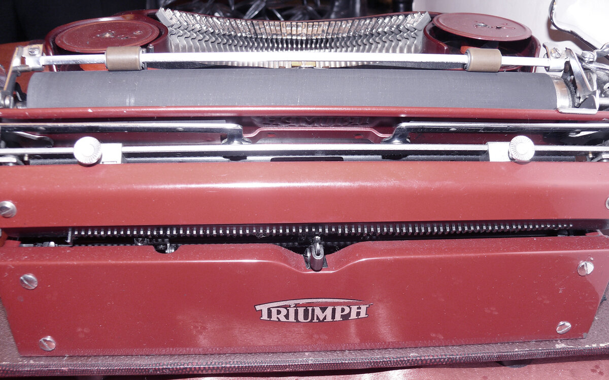 Машинка печатная "Triumph Perfekt"