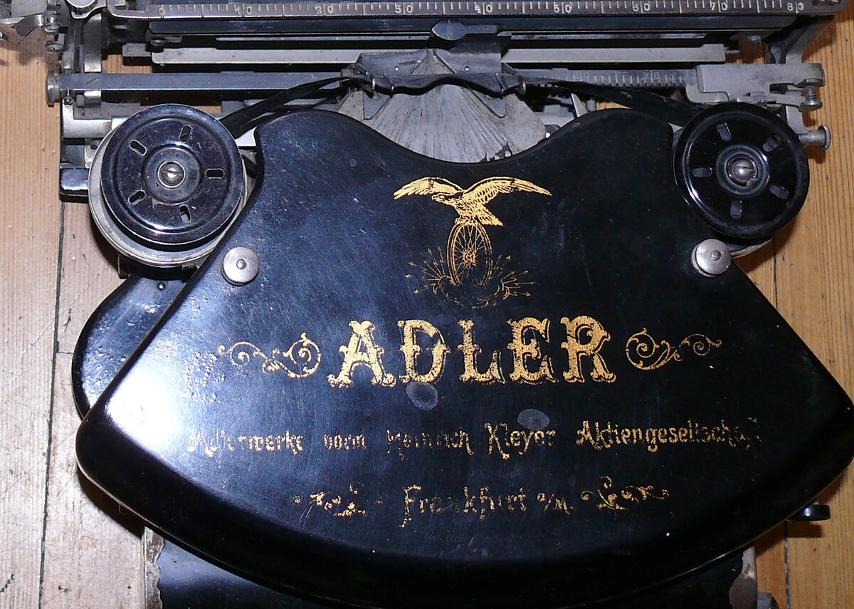 Машинка печатная "Adler Model 7"