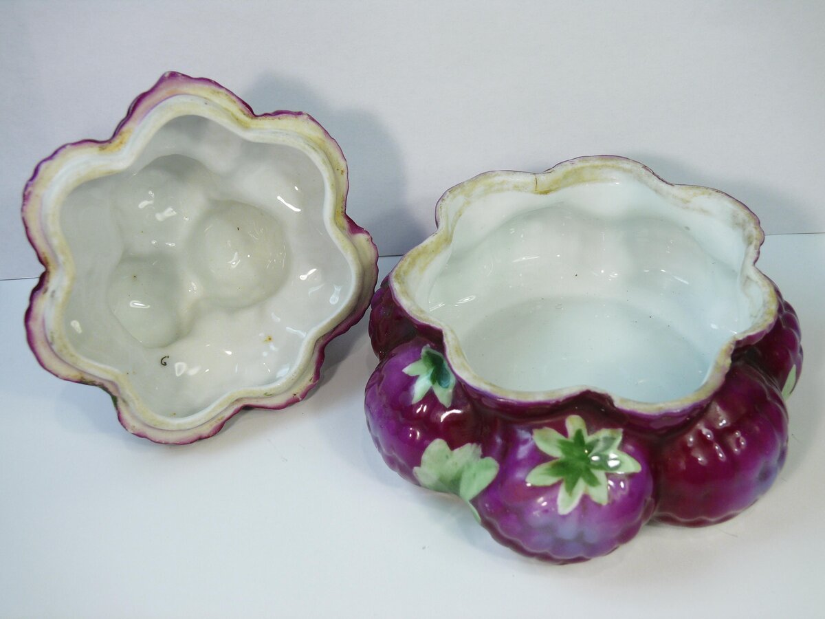 Маслёнка "Клубника"