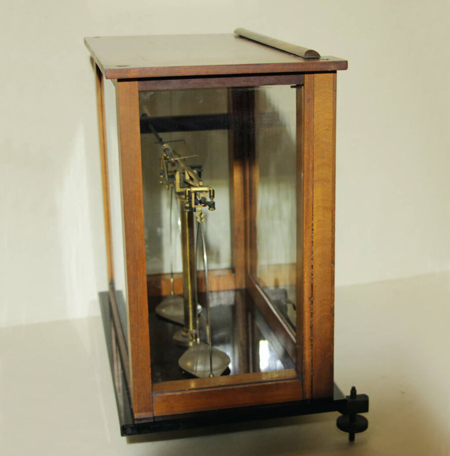 Лабораторные весы "H.L. Becker Fils & Cc, Bruxell