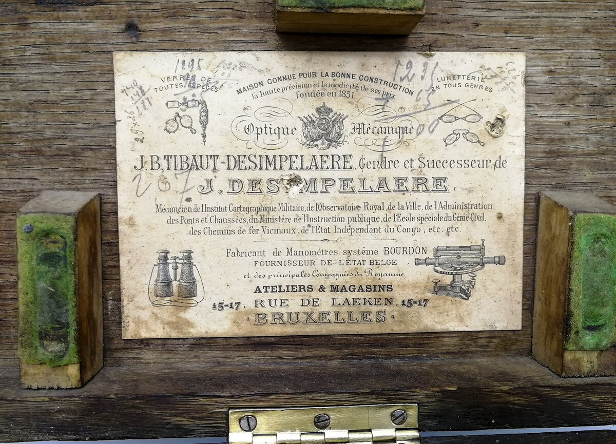 Нивелир "J.-B. Tibaut-Desimpelaere".