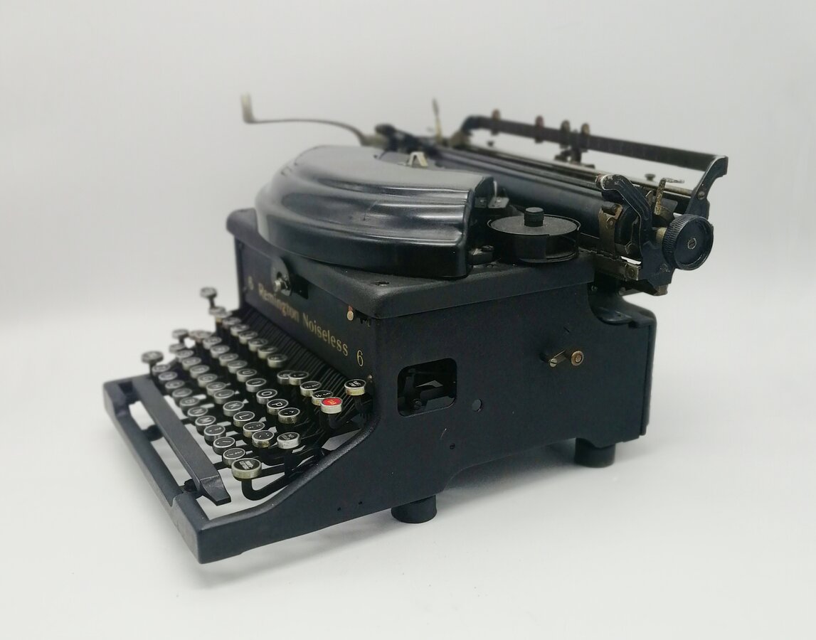Машинка печатная "Remington Noiseless 6"