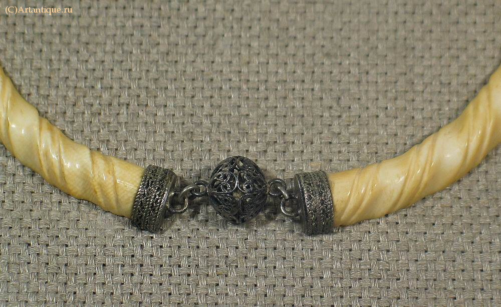 Колье