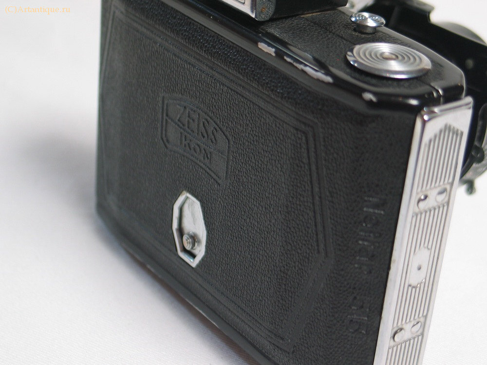 Фотоаппарат  "Zeiss Ikon"