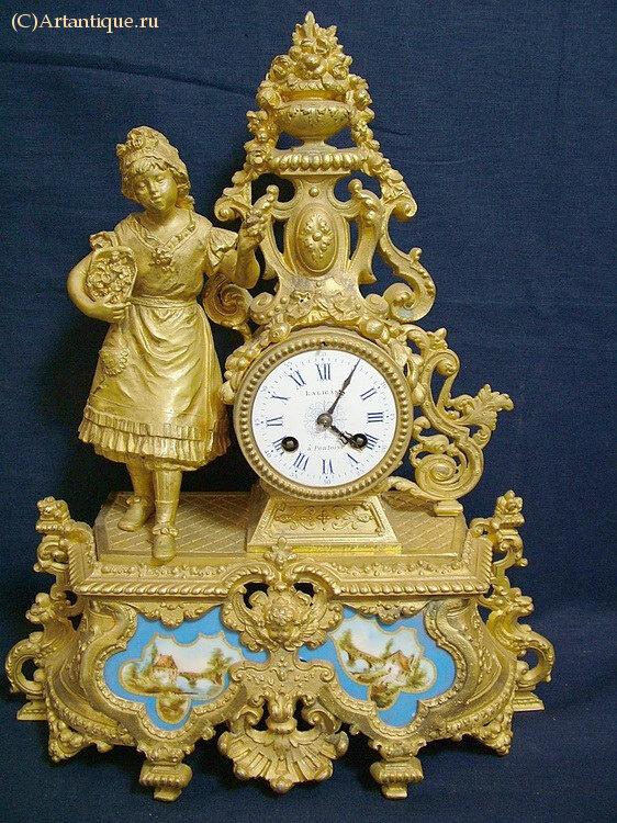Часы каминные с канделябрами