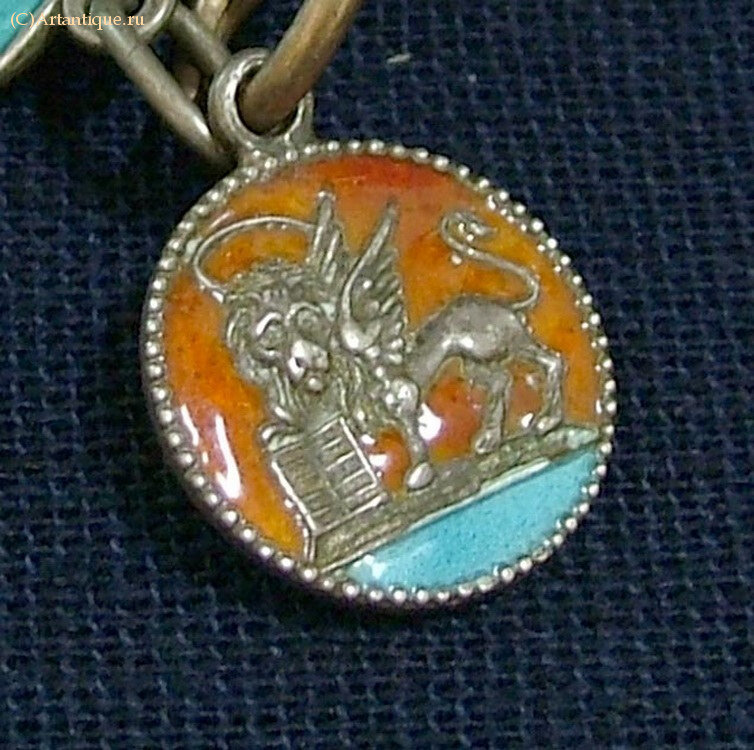 Карандаш в футляре 