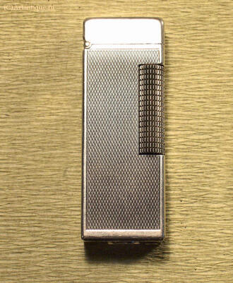 Зажигалка "Dunhill"