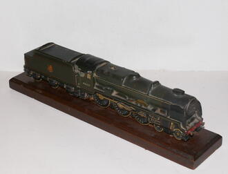 Модель локомотива "Royal Scot 4-6-0"