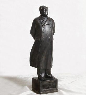  Скульптура "Мао Цзэдун"