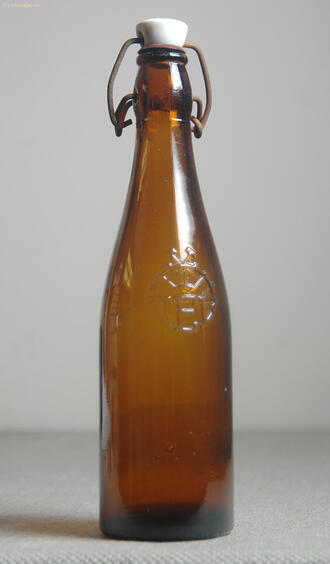 Бутылка пивная